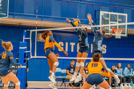 Match hors-concours - UQAM vs Queen's University