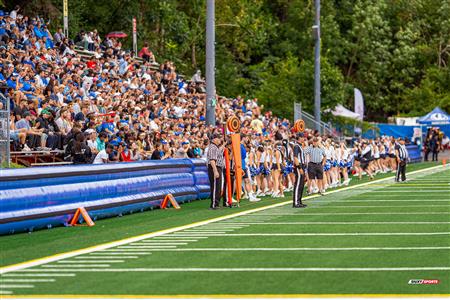 RSEQ Football Universitaire - Carabins-UdM (43) vs (11) Redbirds-McGill - Cheerleading - Crowd - Hal