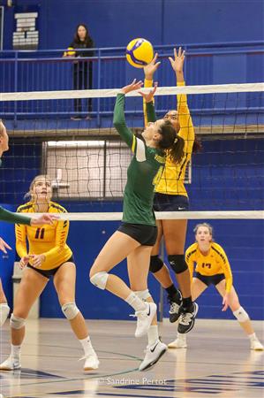 UQAM Invitational 2022 - Vert et Or