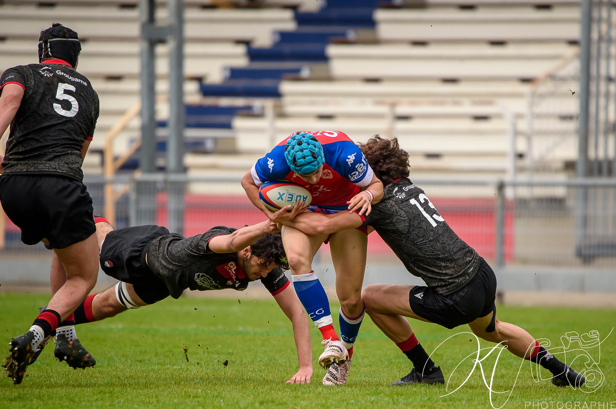 FC Grenoble Rugby - Lyon Olympique Universitaire - Rugby - 2023 CRABOS FCG (21) vs (15) LOU (#2023CRABOSFCGLOU04) Photo by: Karine Valentin | Siuxy Sports 2023-04-29