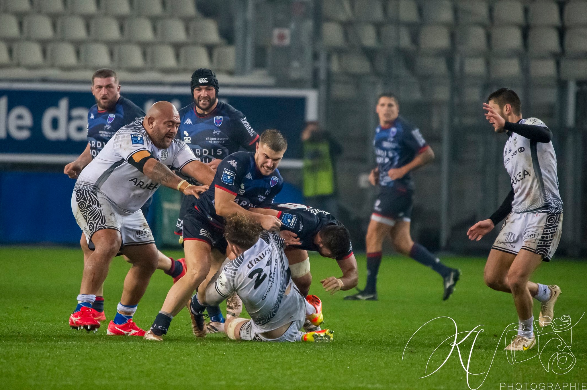  FC Grenoble Rugby - RC Vannes - Rugby - Pro D2 - FC Grenoble (15) vs (12) RC Vannes (#PD223FCGVANN11) Photo by: Karine Valentin | Siuxy Sports 2023-11-30