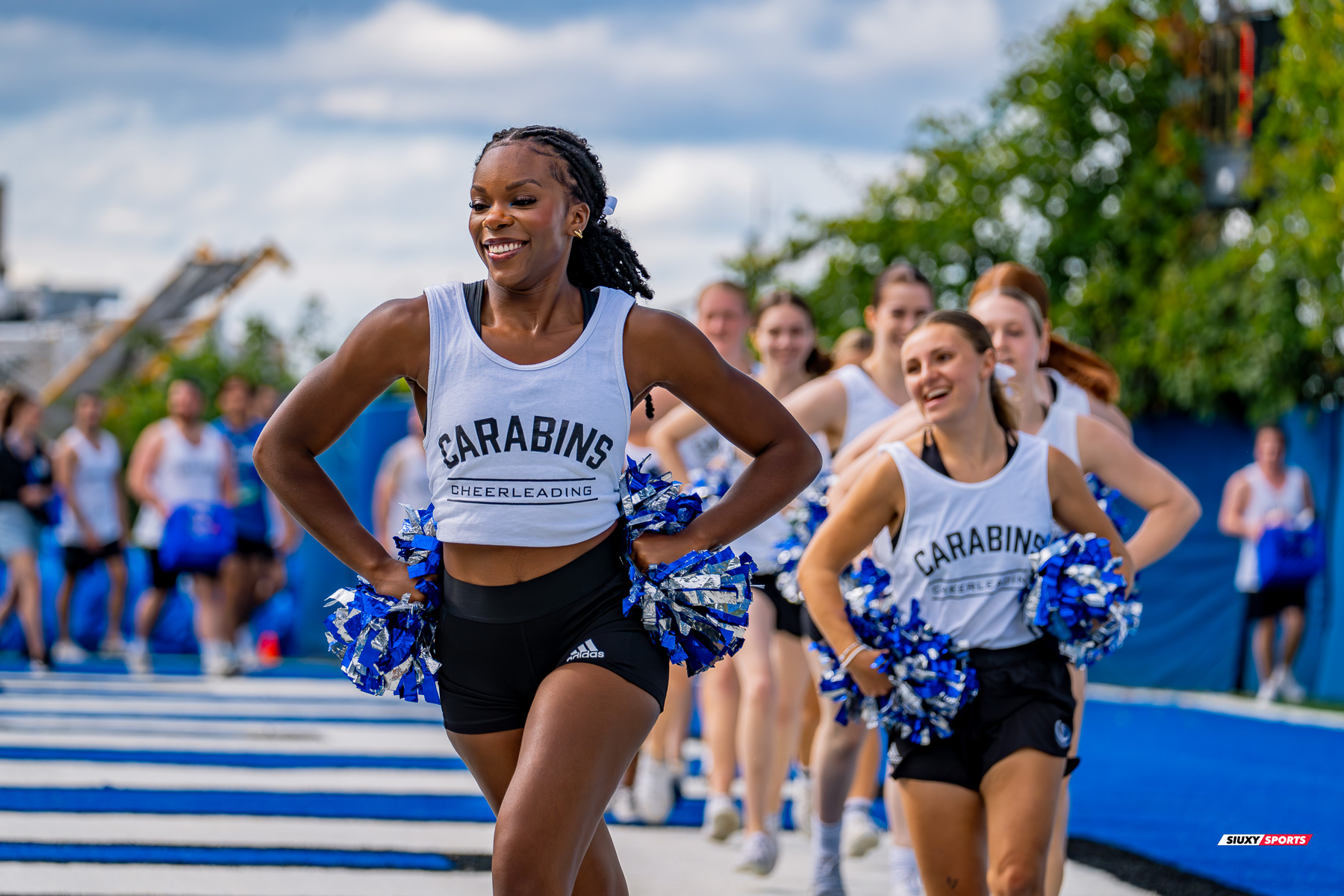 RSEQ Football Universitaire - Carabins-UdM (43) vs (11) Redbirds-McGill - Cheerleading - Crowd - Hal
