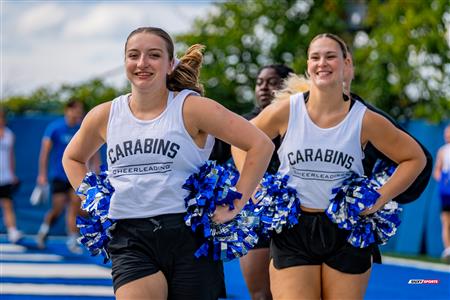 RSEQ Football Universitaire - Carabins-UdM (43) vs (11) Redbirds-McGill - Cheerleading - Crowd - Hal