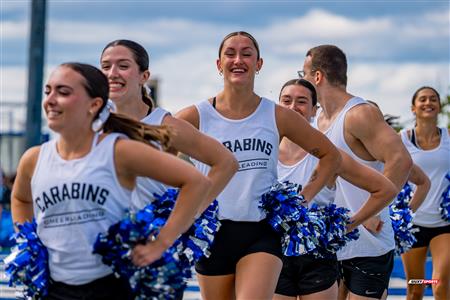 RSEQ Football Universitaire - Carabins-UdM (43) vs (11) Redbirds-McGill - Cheerleading - Crowd - Hal