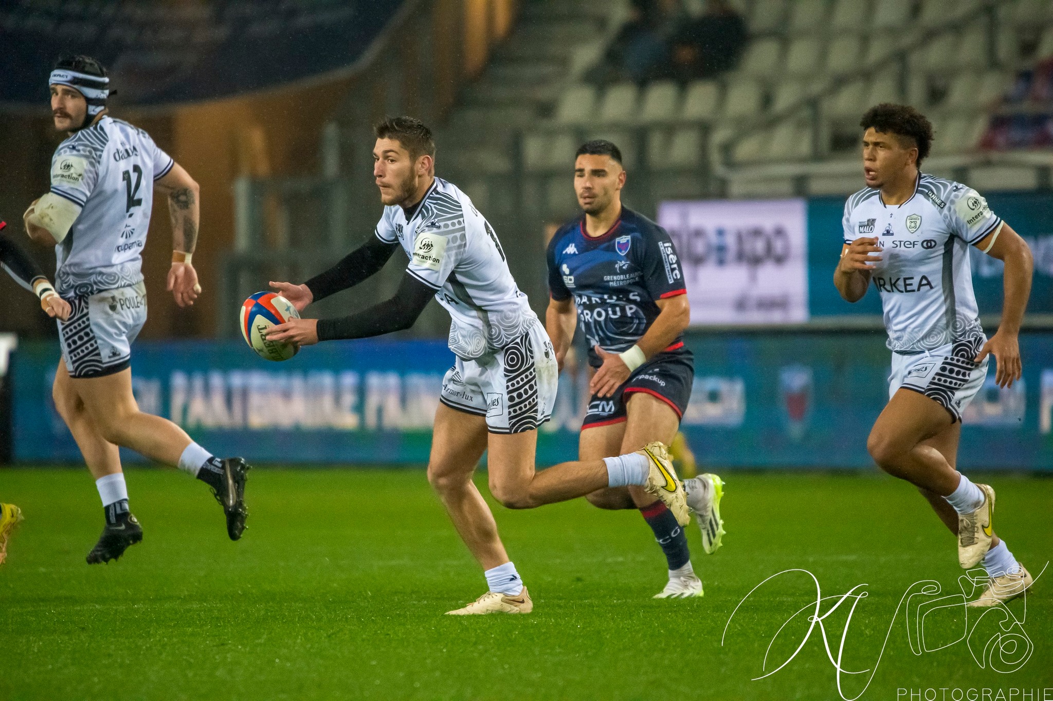  FC Grenoble Rugby - RC Vannes - Rugby - Pro D2 - FC Grenoble (15) vs (12) RC Vannes (#PD223FCGVANN11) Photo by: Karine Valentin | Siuxy Sports 2023-11-30