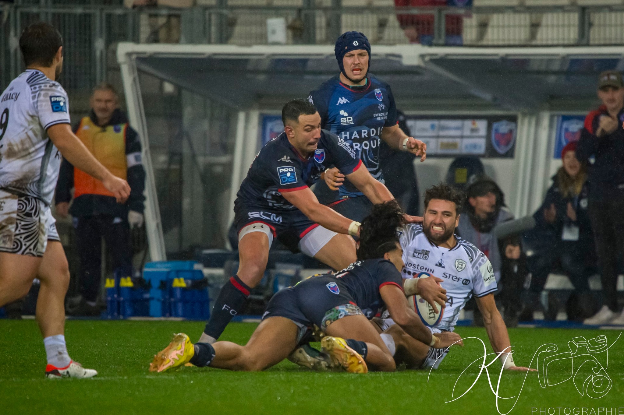  FC Grenoble Rugby - RC Vannes - Rugby - Pro D2 - FC Grenoble (15) vs (12) RC Vannes (#PD223FCGVANN11) Photo by: Karine Valentin | Siuxy Sports 2023-11-30