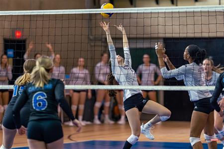 RSEQ - VOLLEY FÉM - UDM (2) VS (3) U. OTTAWA - REEL 2 (MATCH, Set 1 et 2)