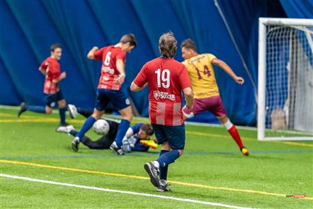 QSL - USM (10) vs (1) Ron Jeremi Fan Club