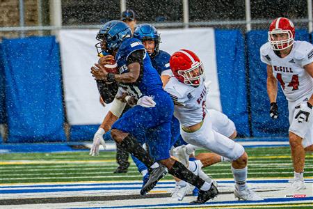 RSEQ Football Universitaire - Carabins-UdM (43) vs (11) Redbirds-McGill - 1ere mi-temps