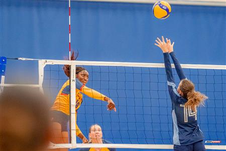 Match hors-concours - UQAM vs Queen's University