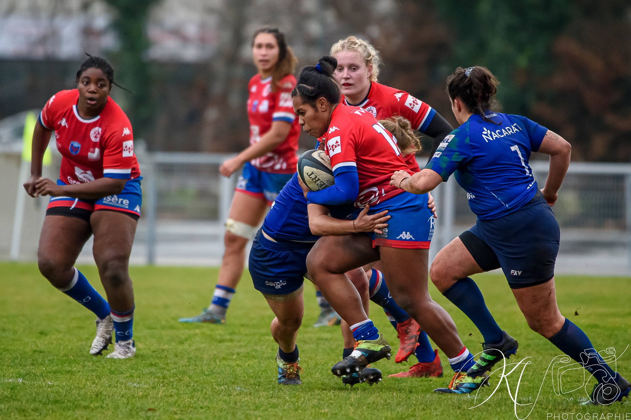 Makarita BALEINAGODO - Manaé FELEU - Emma POULAT -  FC Grenoble Rugby - Lille Métropole Rugby Club Villeneuvois - Rugby - FCG Amazones (18) VS (16) LMRCV (#2023FCGvsLMRCV01) Photo by: Karine Valentin | Siuxy Sports 2023-01-08