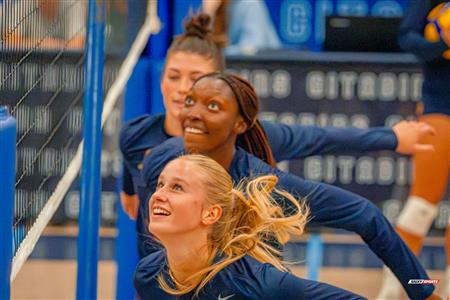Match hors-concours - UQAM vs Queen's University