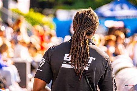 RSEQ Football Universitaire - Carabins-UdM (43) vs (11) Redbirds-McGill - Cheerleading - Crowd - Hal