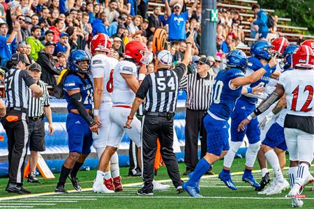 RSEQ Football Universitaire - Carabins-UdM (43) vs (11) Redbirds-McGill - 1ere mi-temps